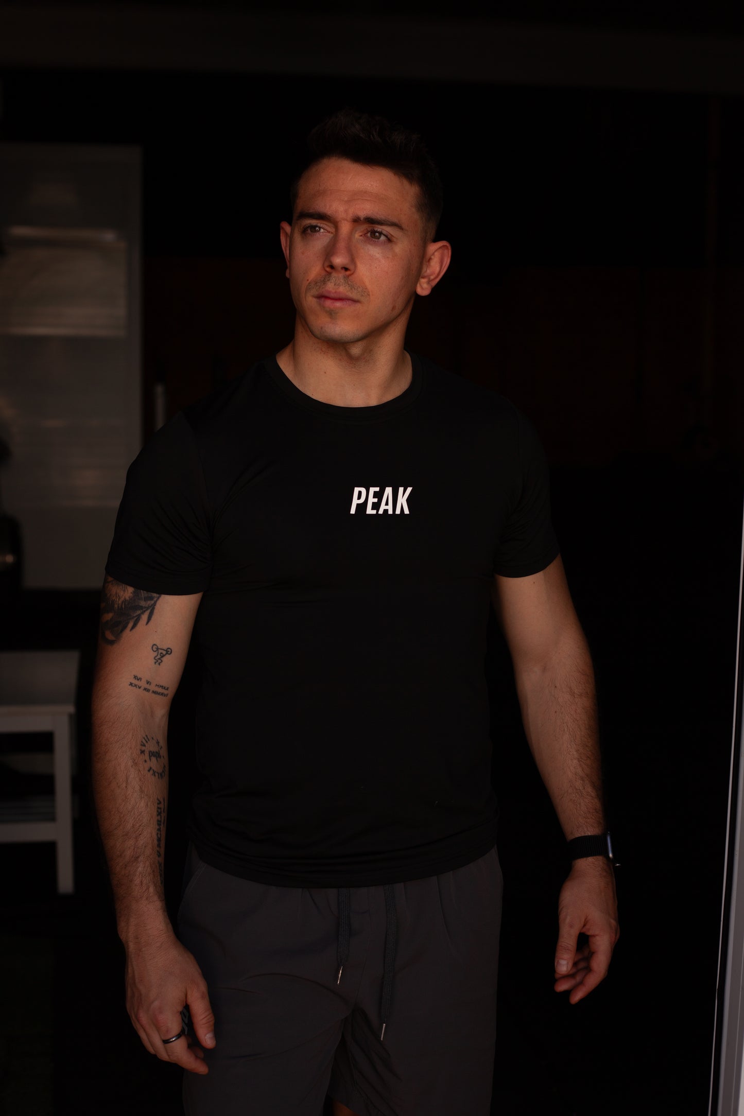 Camiseta Etna Negro