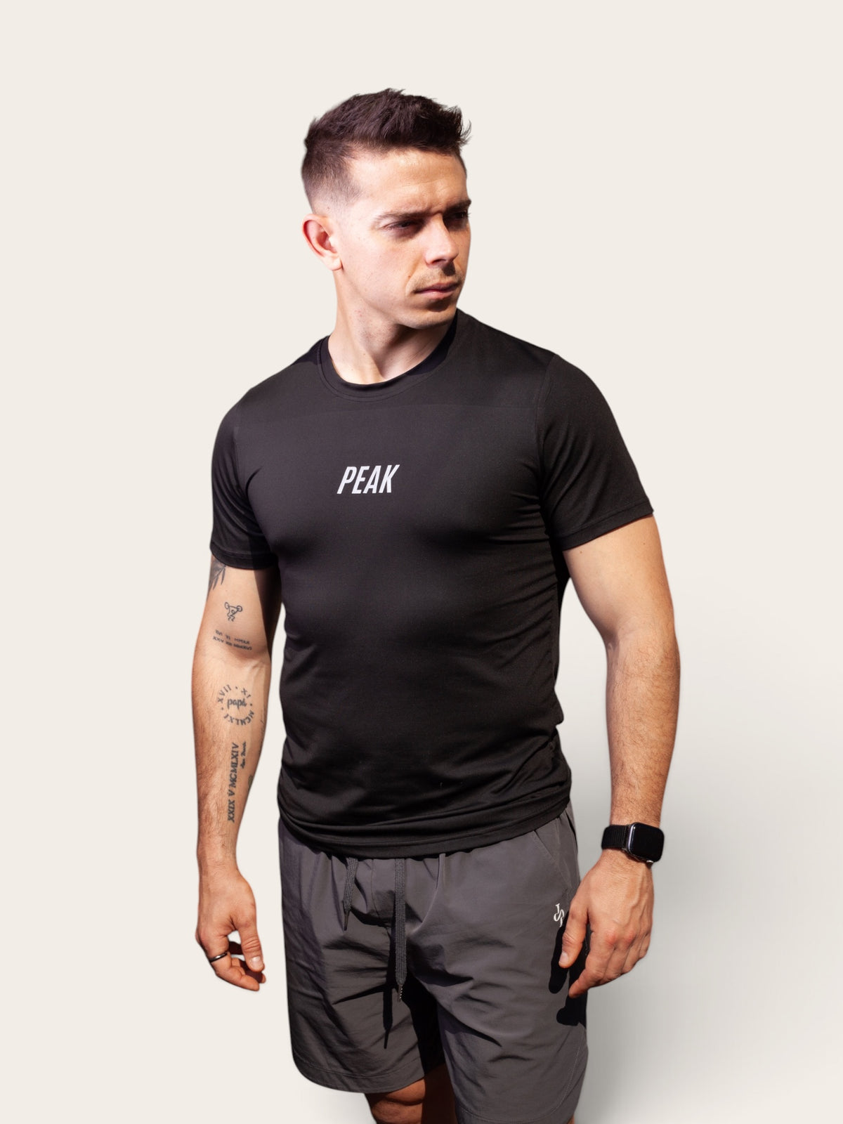Camiseta Etna Negro