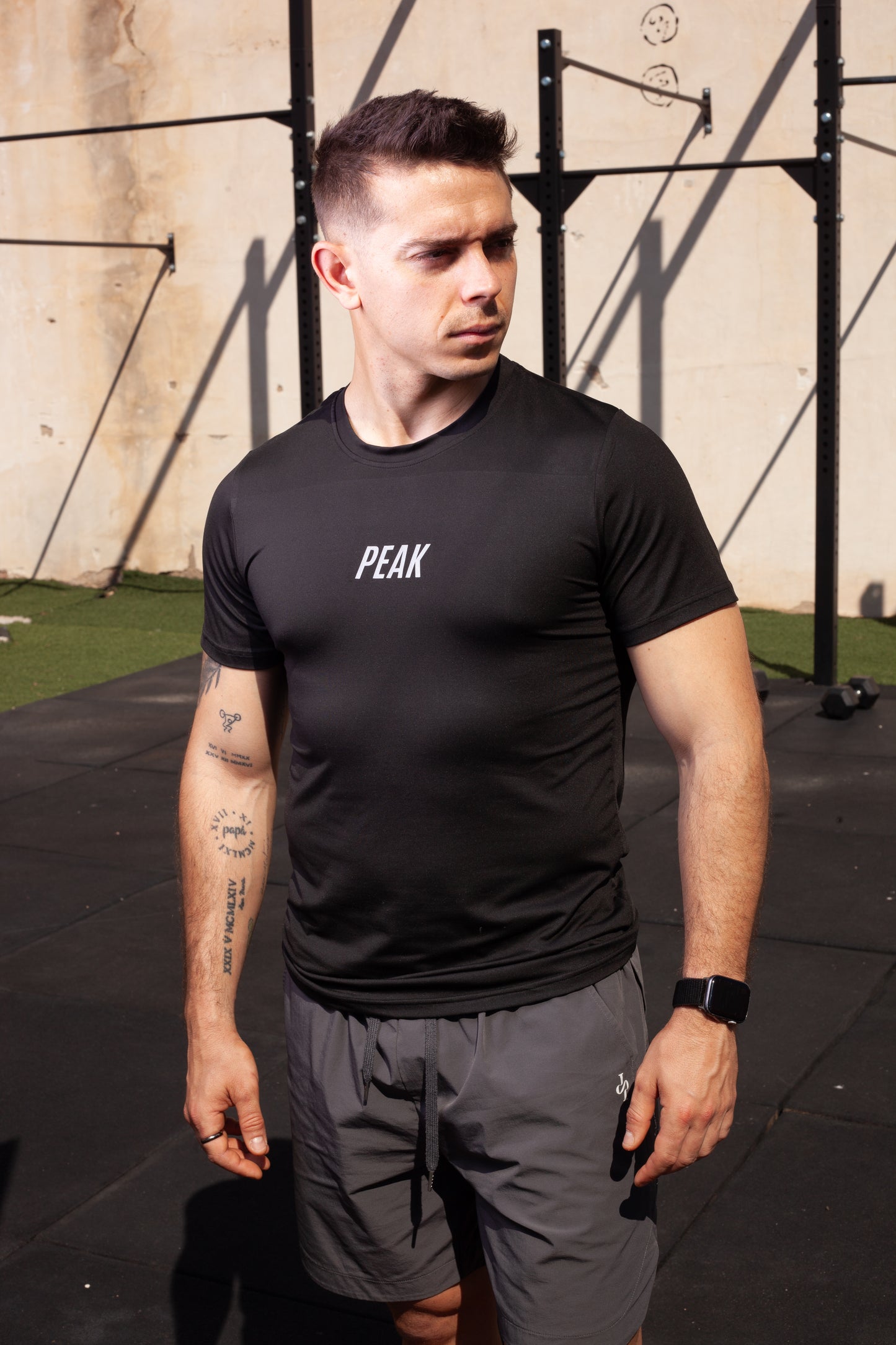 Camiseta Etna Negro